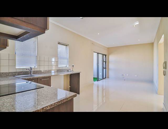 2 BEDROOM APARTMENT FOR SALE IN UMHLANGA RIDGE